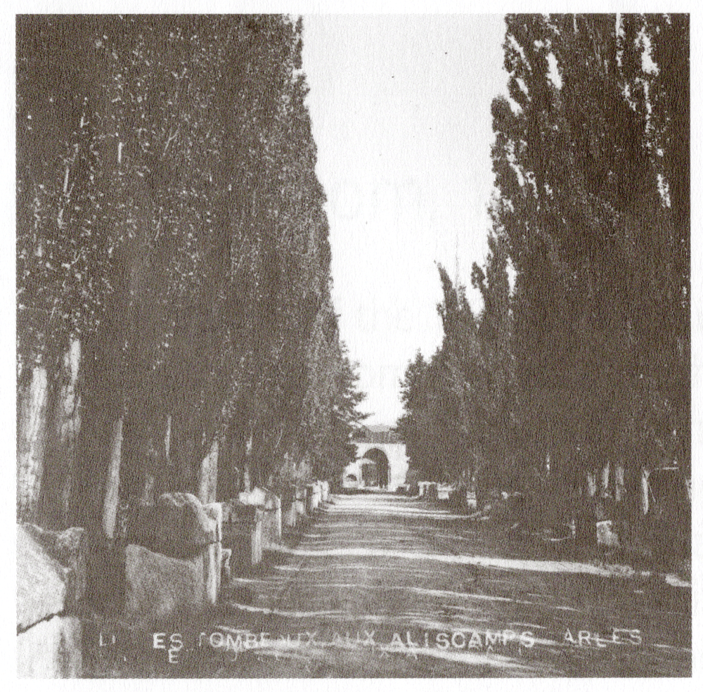 The Tombs at Alyscamps, Arles
© Ganne (fonds) / Centre des Monuments Nationaux